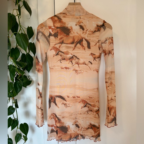 UO Alessia Mock Neck Mini Dress in Desert Horse Print - Picture 2 of 10